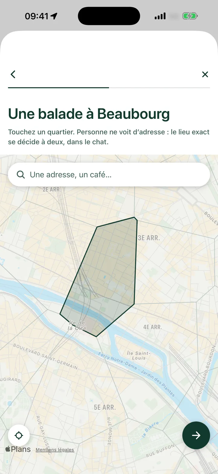 L’écran de création d’une activité : un quartier de Paris est sélectionné sur la carte, sous la consigne « Personne ne voit d’adresse : le lieu exact se décide à deux, dans le chat ».