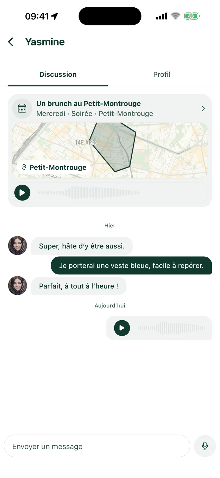 Une conversation dont l’en-tête rappelle l’activité et son quartier, sans adresse, et où les deux personnes conviennent de la suite.